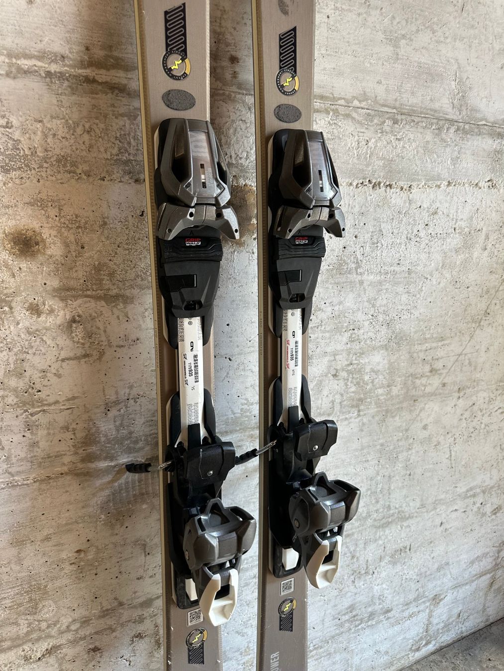 Head Sci: Head Top Damen Ski 168cm – Usato da Emmenbrücke venduto da karkarkar 2