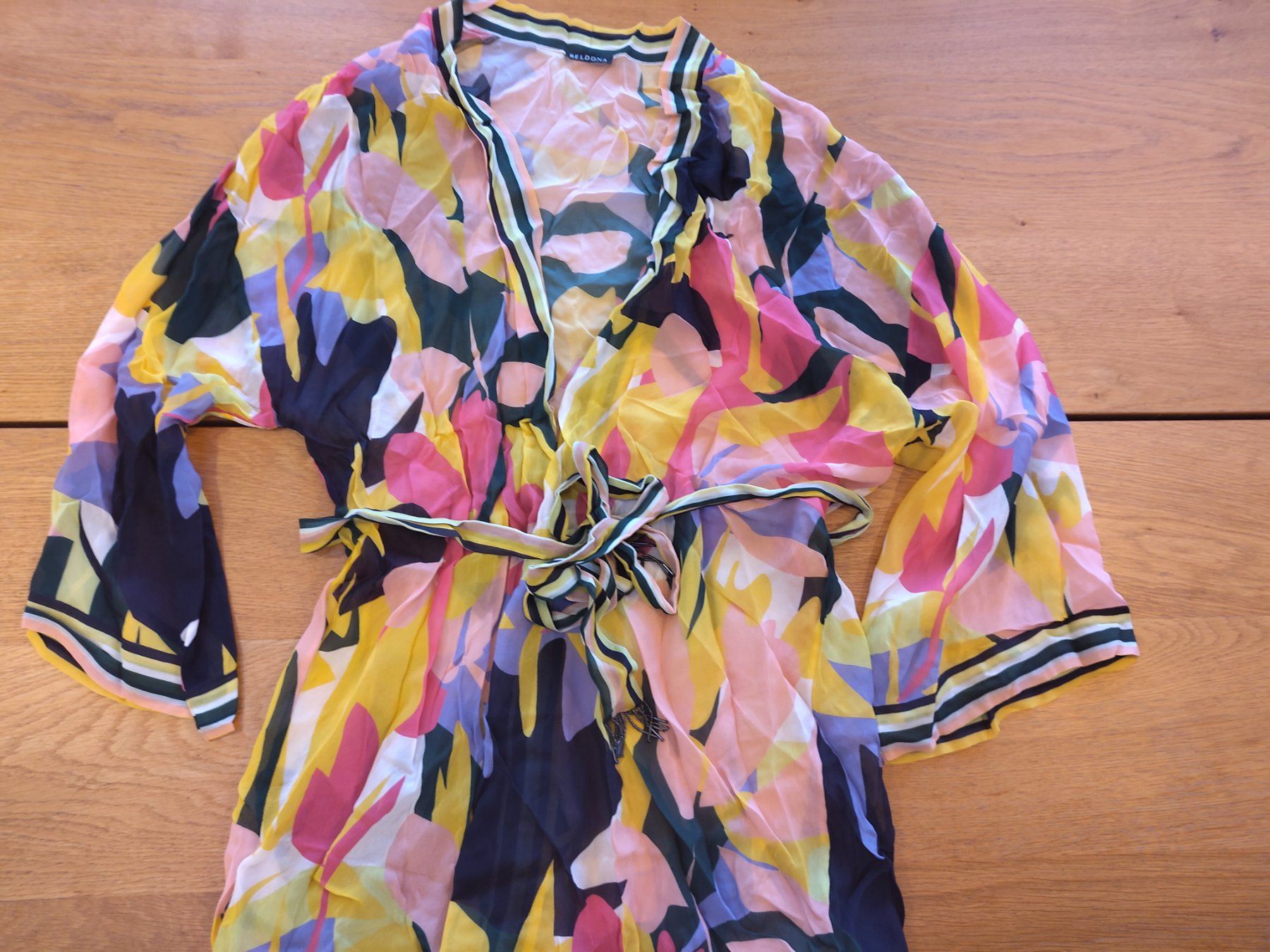 Kimono: Oberteil von Beldona – Nuovo (secondo la descrizione) da Langenthal venduto da Carmilla94