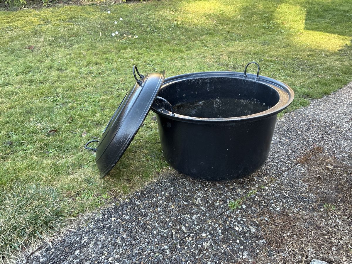 Tutte le decorazioni: Chaudron en fonte – Usato da vouvry venduto da jygga 1