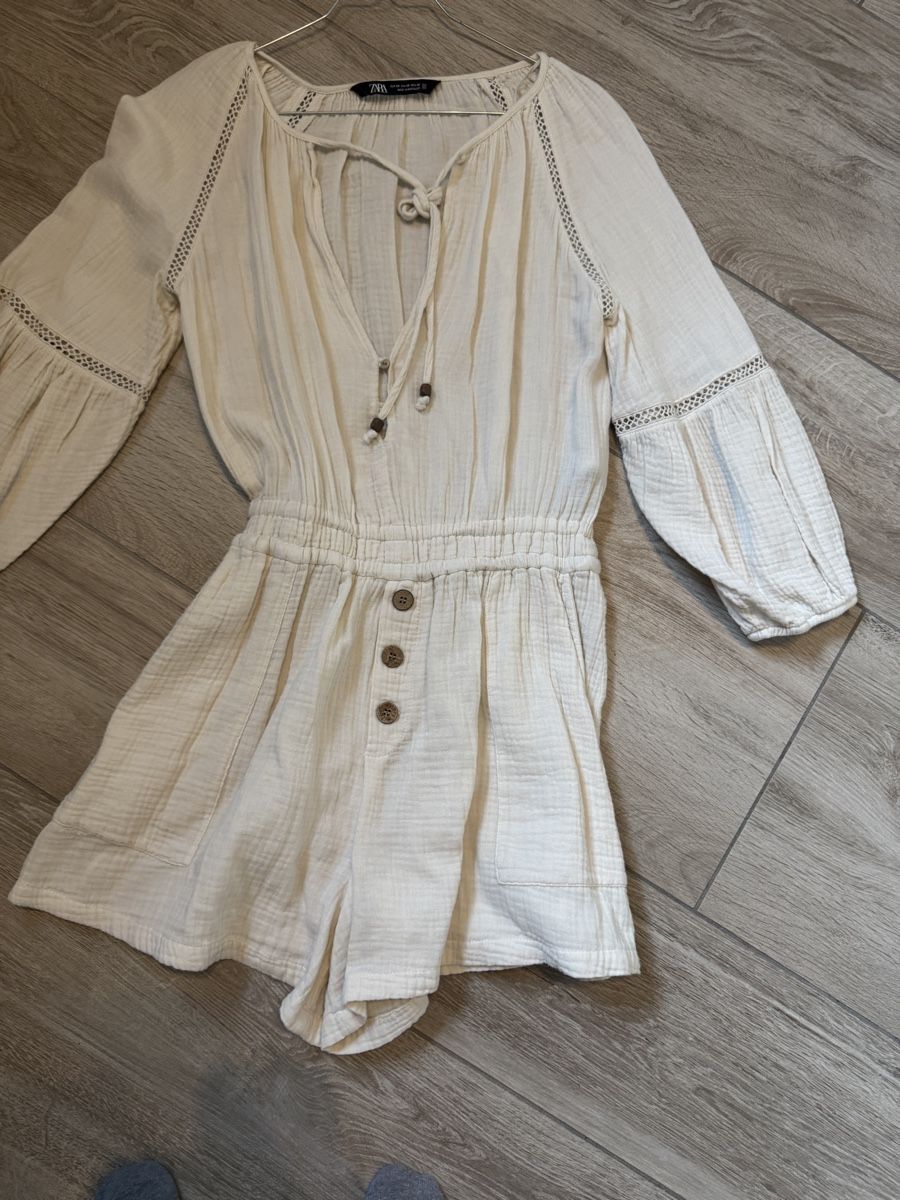 Zara Tute: zara jumpsuit neu xs – Nuovo (secondo la descrizione) da Seengen venduto da Shiara