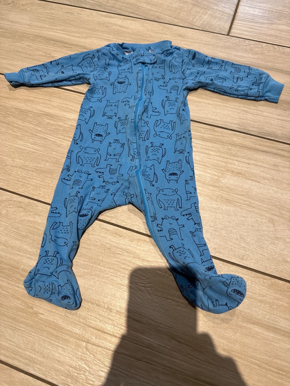 Carter's Pyjamas & Ähnliches: Strampler 6m carter‘s – Neu (gemäss Beschreibung) aus Gelterkinden von ale_yrh7