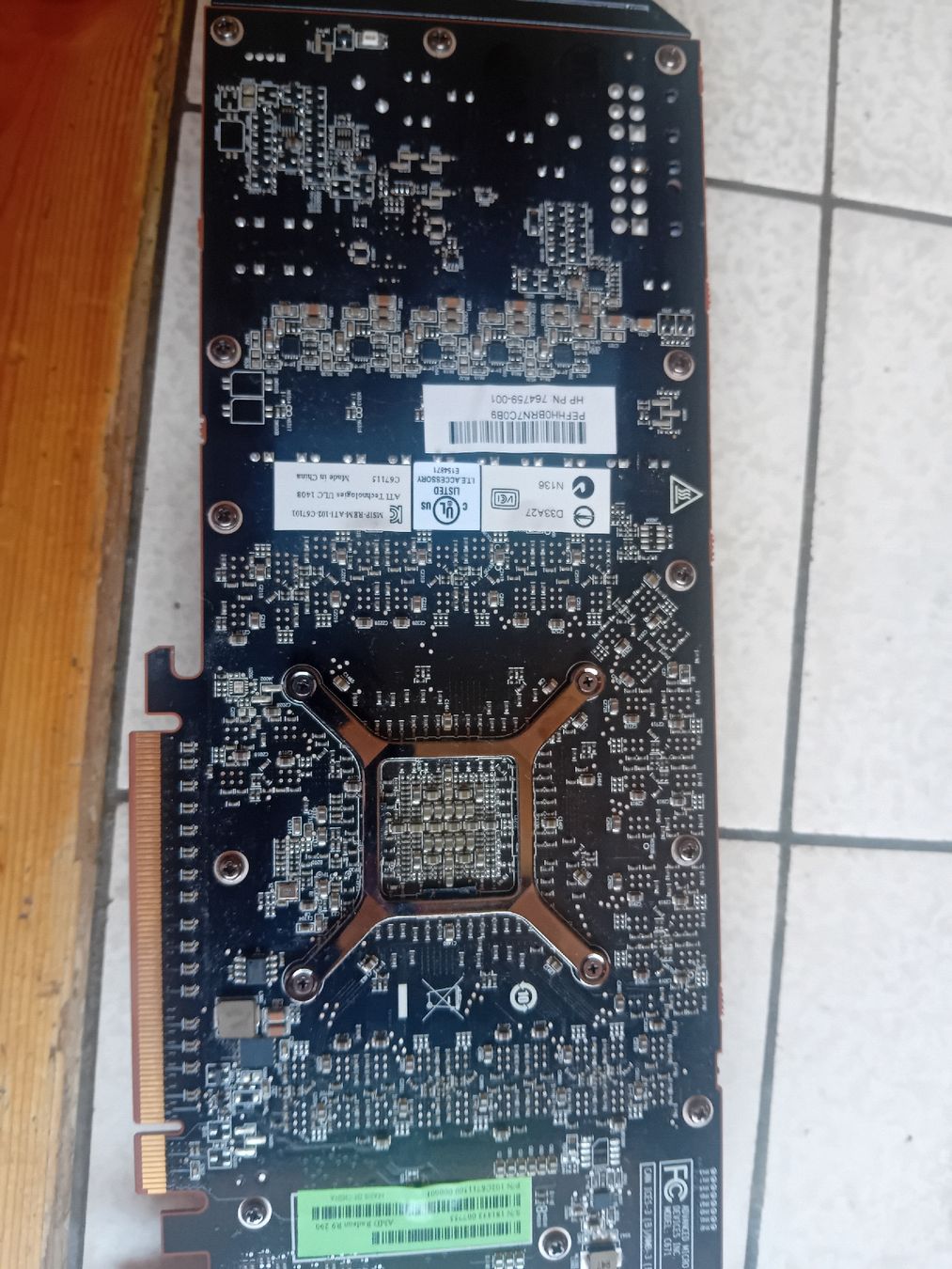 Amd Cartes graphiques: GPU Radeon R9 290 – D'occasion à Rolle par vfa_7hry 1