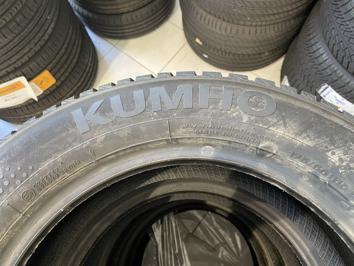 Kumho Pneumatici & Ruote complete: Kumho Winterpneu Neu 4stk – Nuovo (secondo la descrizione) da Tecknau venduto da Garage_St.Buser