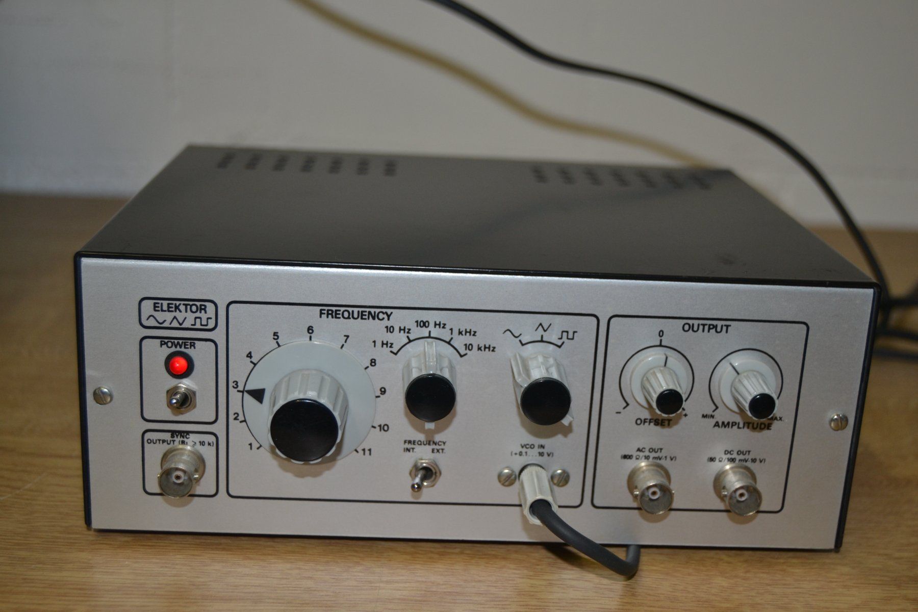 Misurare: Elektor Set Funktions- und Sweep-Generator – Usato da Wil SG venduto da fanofrio 1