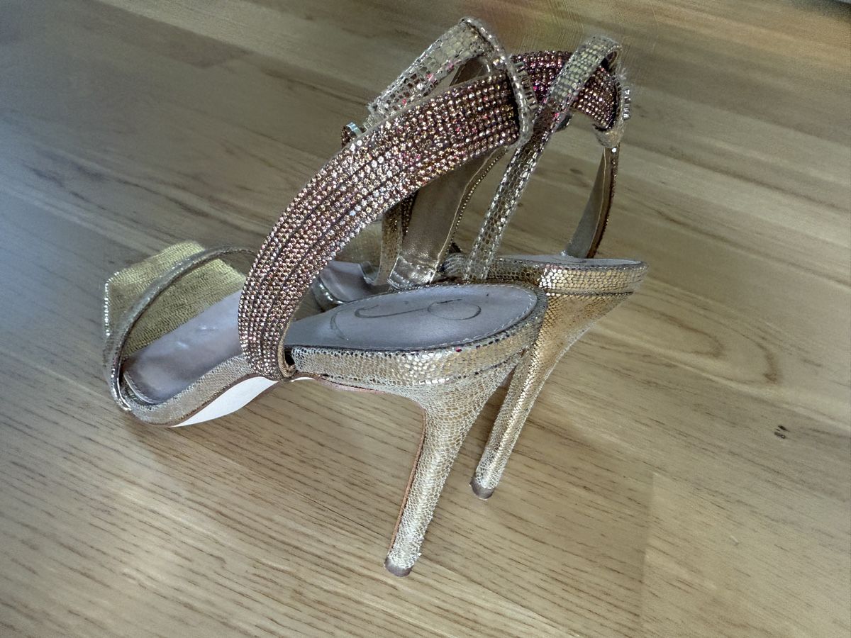Scarpe da donna: Glamorous Gold Heels - 37 – Usato da Adliswil venduto da dai_yr5z