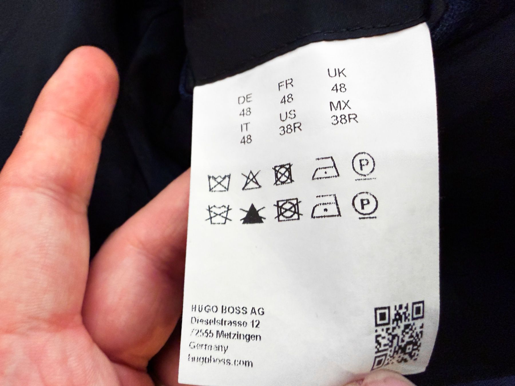 Hugo Boss Giacche: Hugo Boss Stretch Tailoring Sakko Dunkelblau Gr. 48 – Usato da Dietikon venduto da Angy94 7