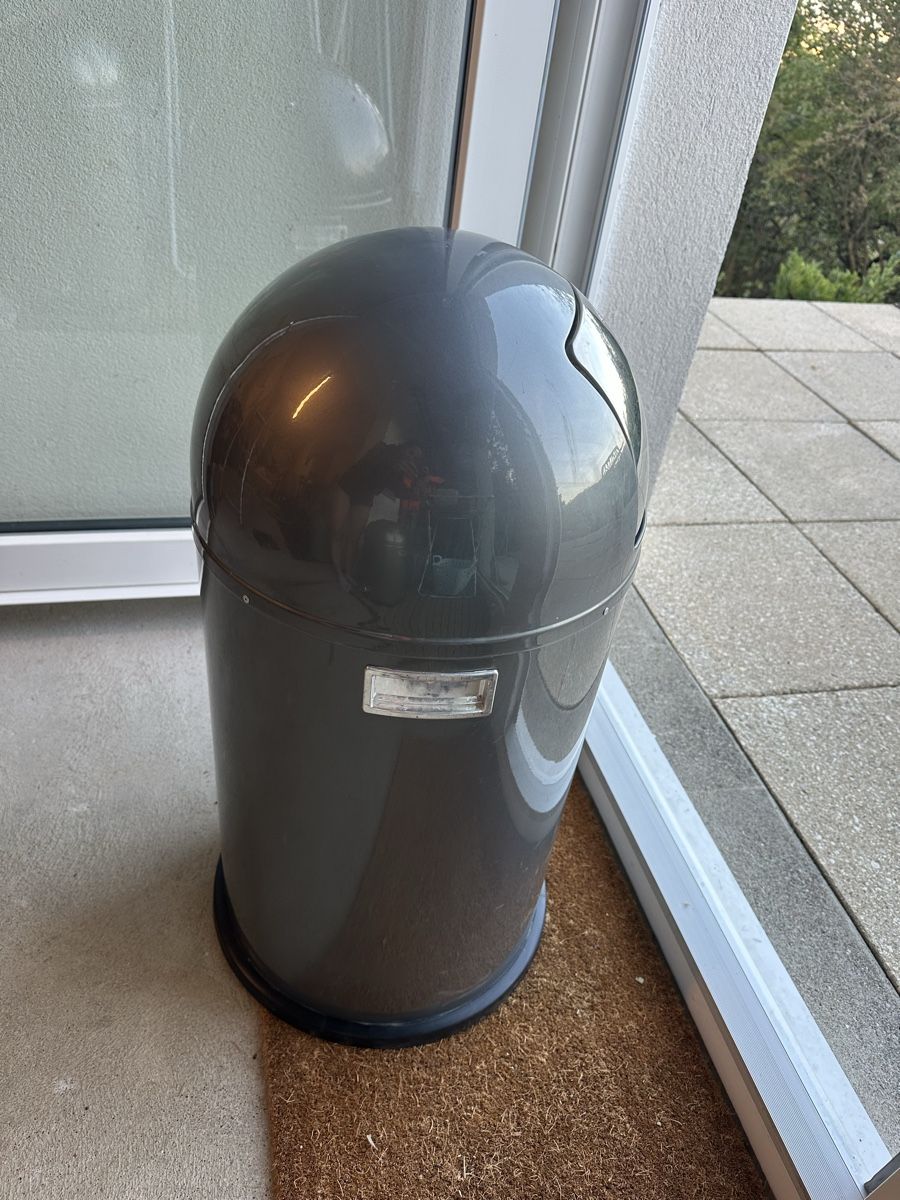 Wesco Abfalleimer: Abfalleimer Vesco Pushboy graphit – Gebraucht aus Regensberg von Chura 4