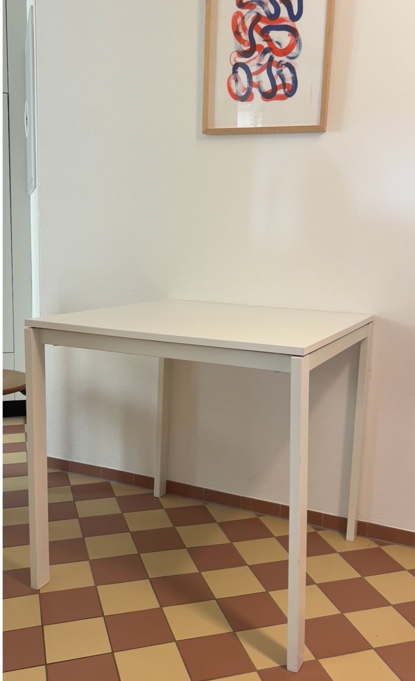 Ikea Tavoli: Ikea VIHALS Tisch weiss – Usato da Zürich venduto da carmigrau 2