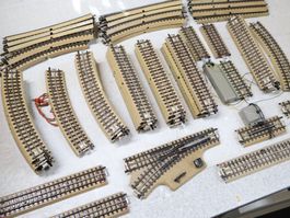 Märklin viel M-Gleis Mittelleiter H0 Weichen & Schienen
