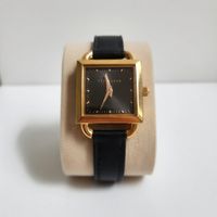 Montre Ted Baker femme – Carrée iconique doré, cadran noir