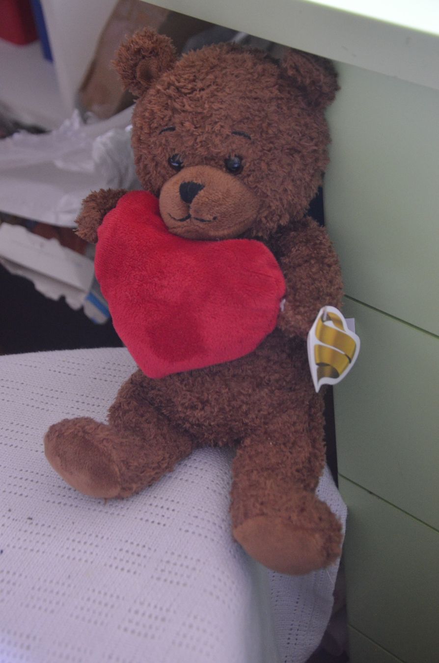 Tutte le decorazioni: PELUCHE - DEKO - BARE - NEU - CM 29 – Nuovo e nell'imballaggio originale da Chiasso venduto da Dolly015