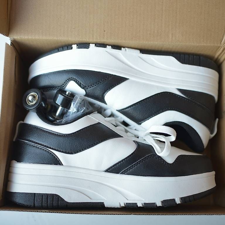 Pattini in linea & Pattini a rotelle: Schuhe mit zwei oder vier befestigbaren Rollen Gr.37/38 NEU – Nuovo e nell'imballaggio originale da Sins venduto da Zentralschweiz 3