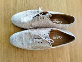 Halbschuhe beige, Schlange Leder Optik, glänzend