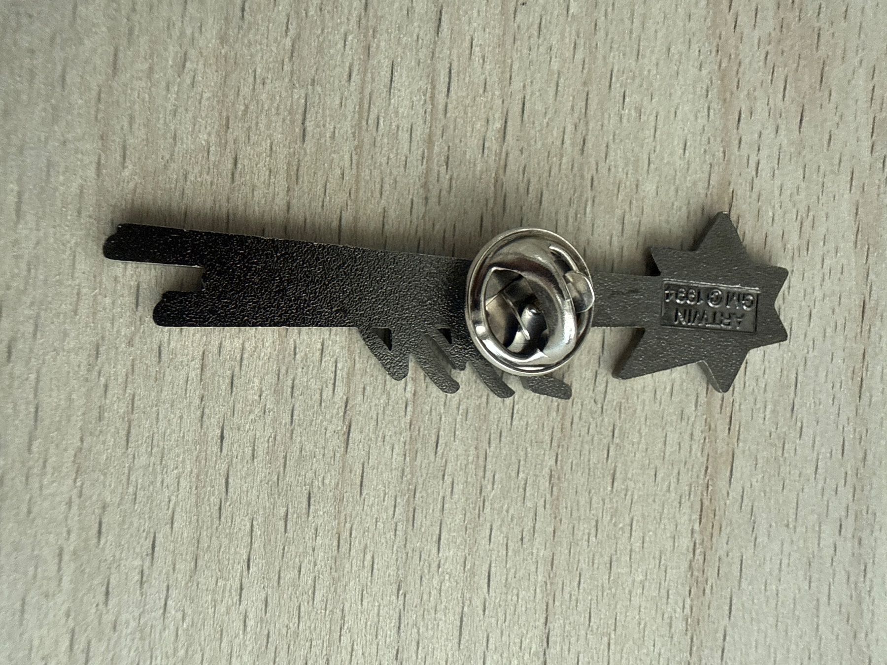 Placchette & Badge: Pin 1995 – Usato da Glattbrugg venduto da Schweigmatt 1