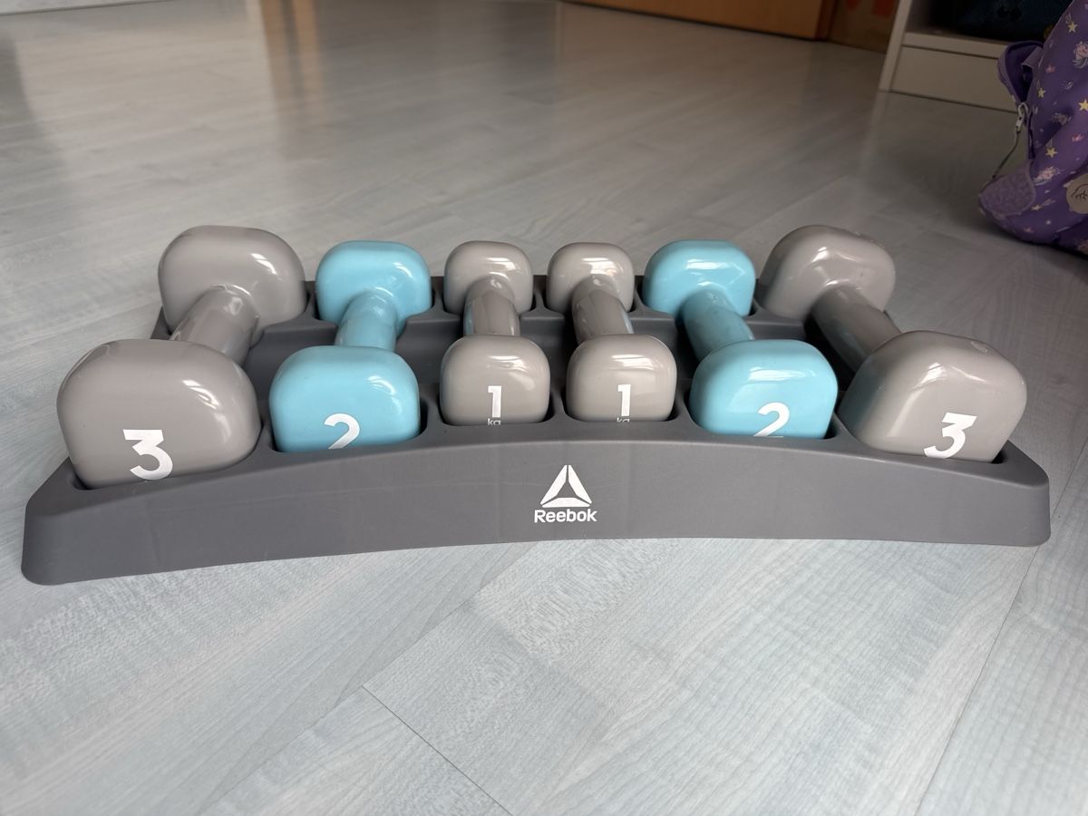 Reebok Hanteln & Gewichte: Reebok haltères set comme neuf – Gebraucht aus Pâquier-Montbarry von ada_w658
