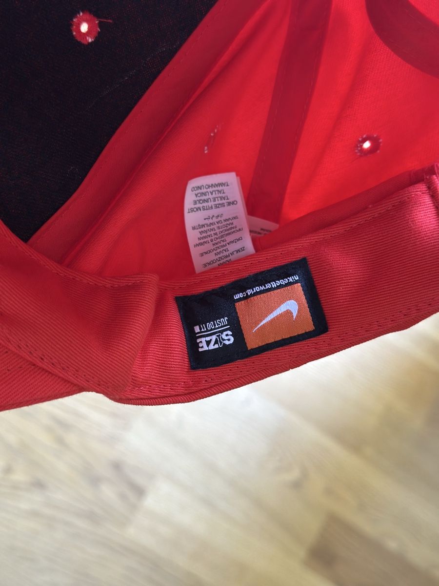 Nike Sonstige Kleidung & Accessoires: Nike Cap rot - neuwertig – Neu (gemäss Beschreibung) aus Basel von SFatma2026 3