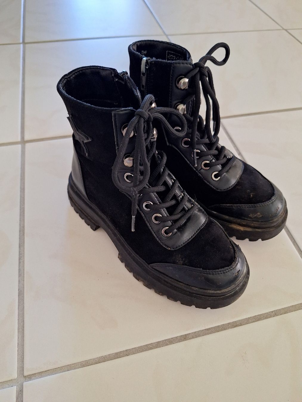 Scarpe per ragazze: Herbst Boots, schwarz, Gr. 32 – Usato da Kreuzlingen venduto da nissie88