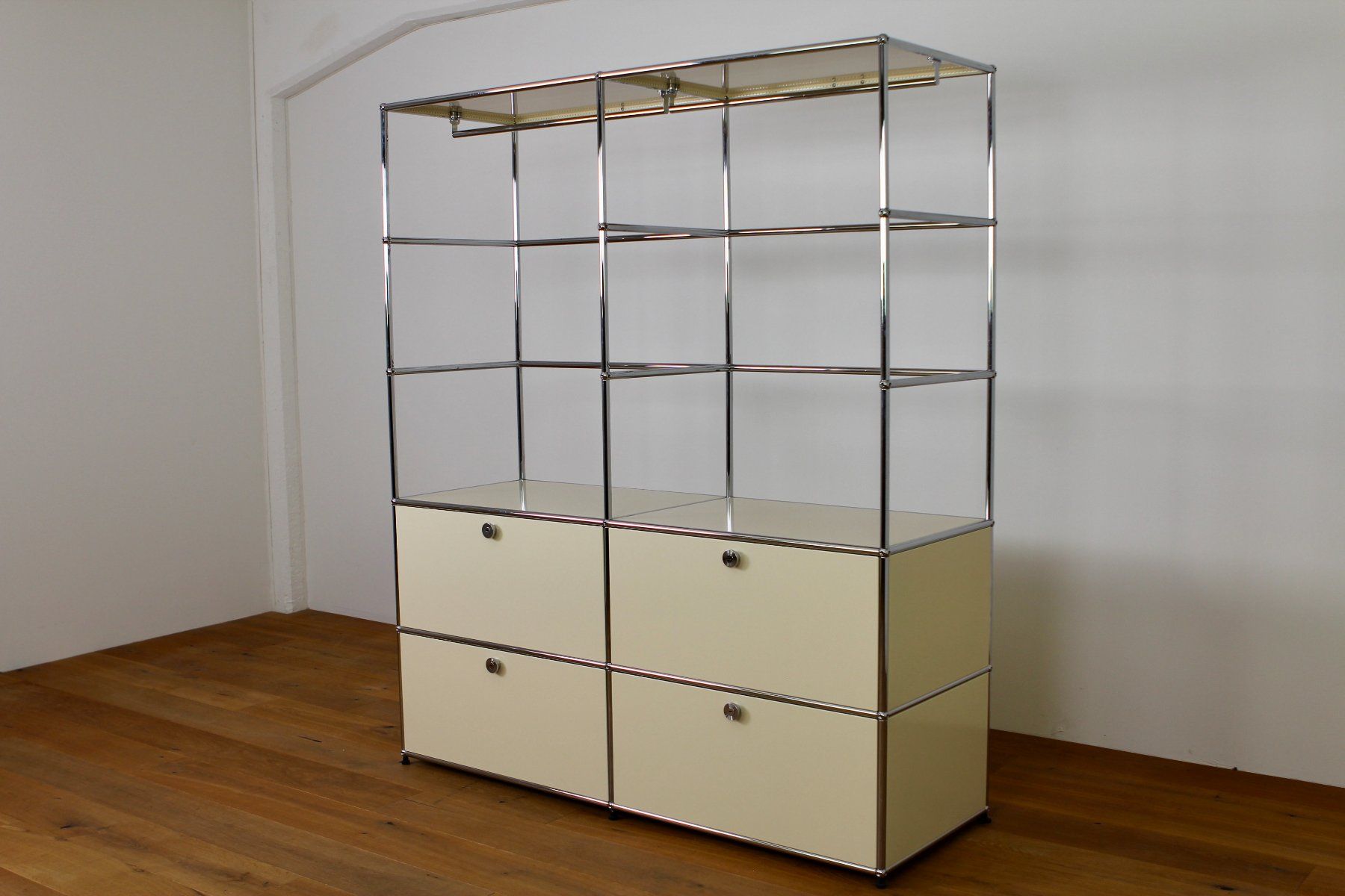 USM Scaffali: USM Haller Regal // UPCYCLED // NEUE FARBEN – Nuovo (secondo la descrizione) da Affoltern am Albis venduto da StudioStandard 9