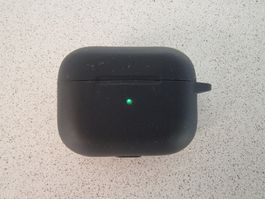 AirPods Pro Ladecase Weiss - inkl. schwarzes Silikon-Case