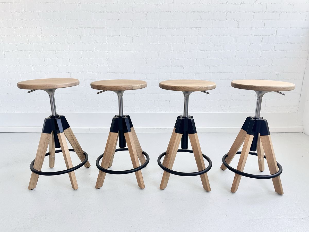 Sgabelli: 4er Set Hocker / Counterstool Arki Stool ARKW8 von Pedrali – Nuovo e nell'imballaggio originale da Bern venduto da Fraeuleinhonig 3