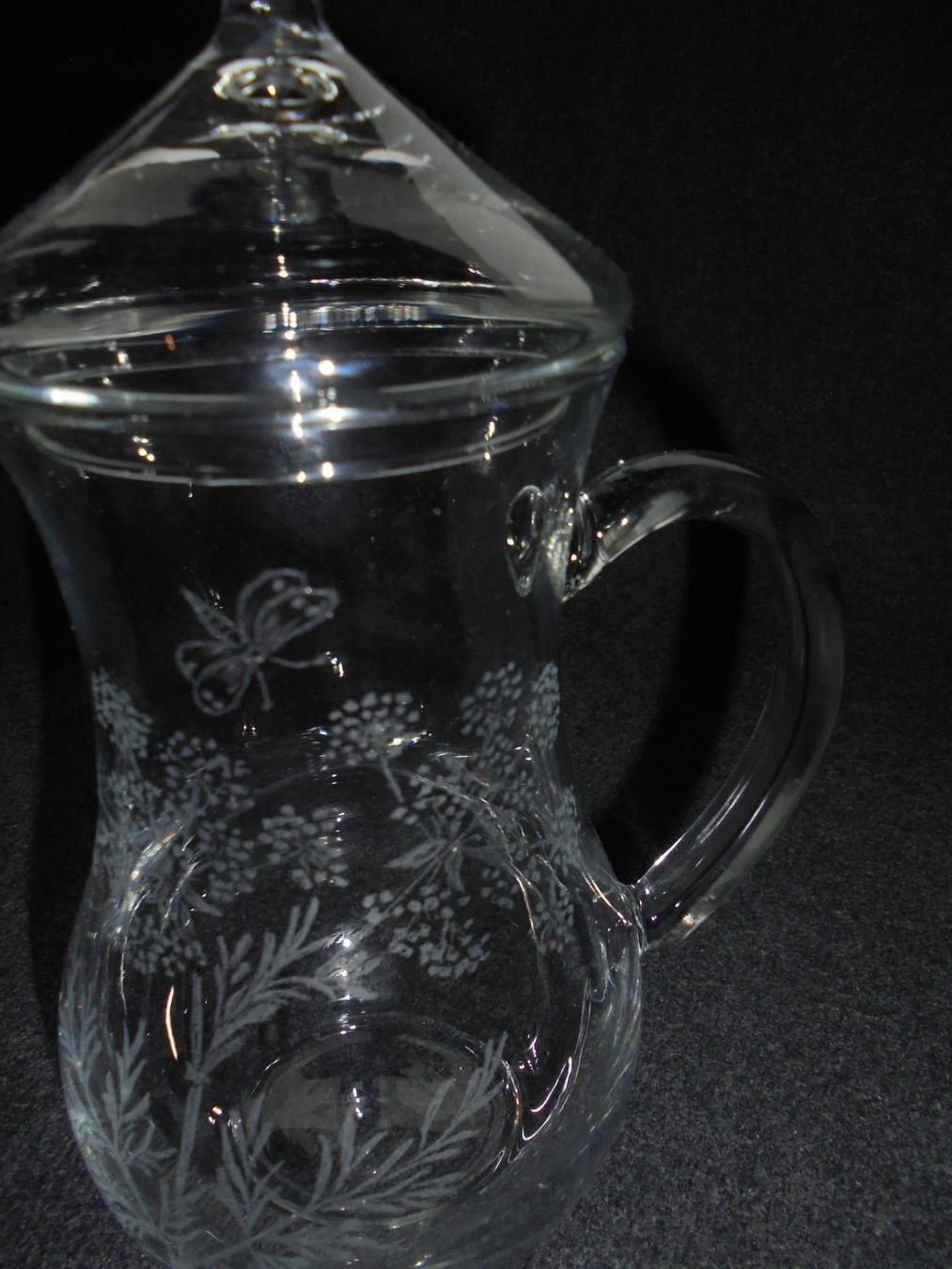 Karaffen: Glaskaraffe mit Deckel, graviert, Inhalt 1/2 Liter – Gebraucht aus Rüschegg-Heubach von Ofen111 2