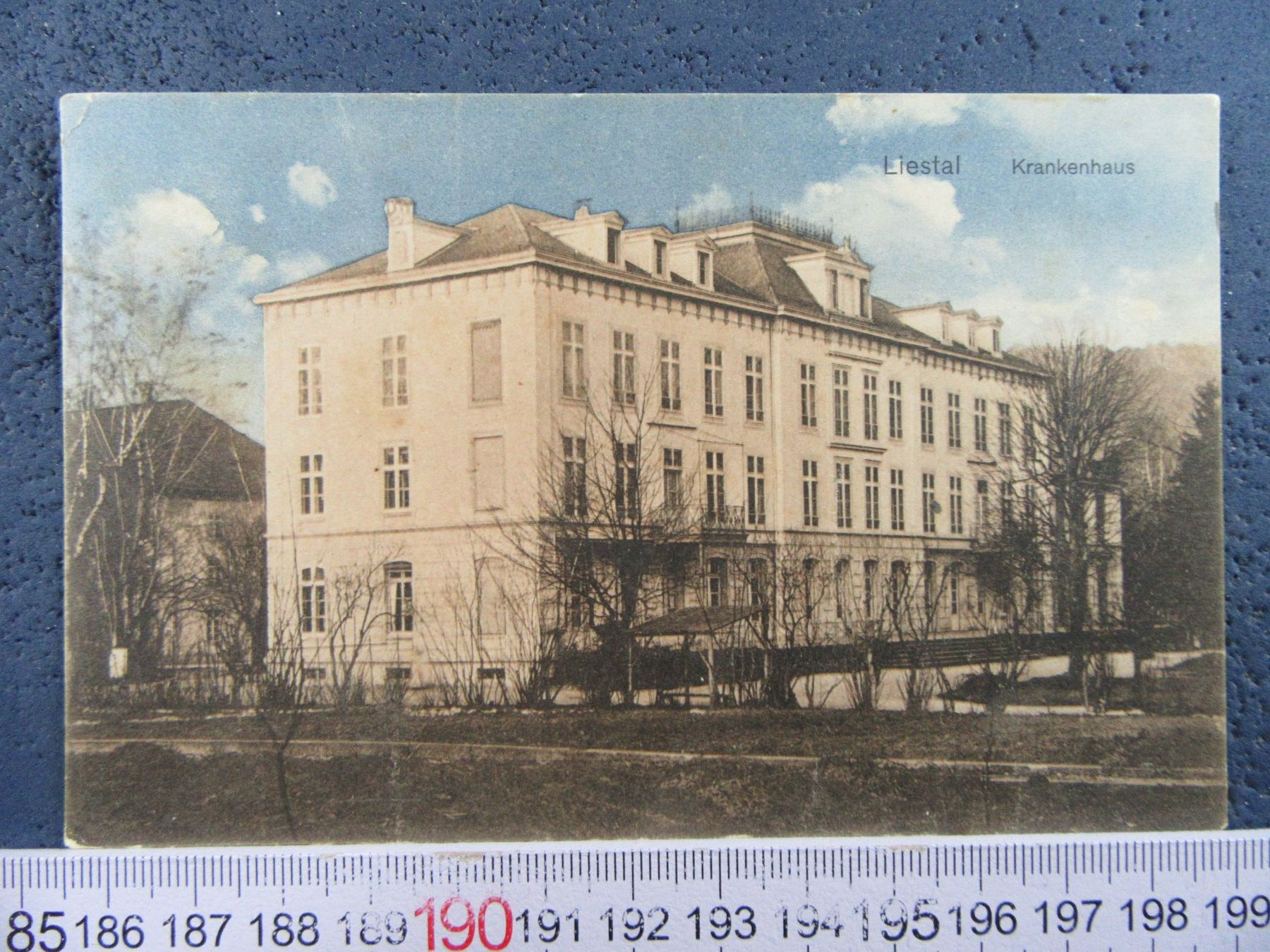 Cartoline postali: LIESTAL 1913 KRANKENHAUS BL-AK – Usato da Ettingen venduto da Hausi4711