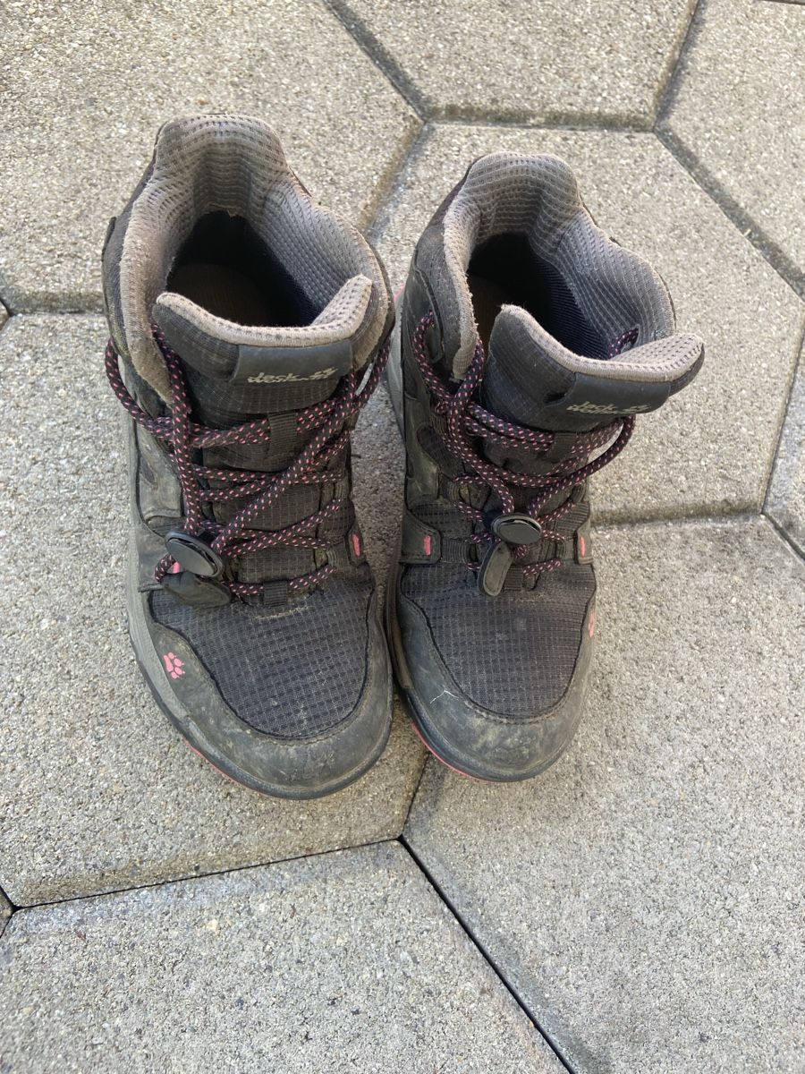 Jack Wolfskin Schuhe für Jungen: Jack Wolfskin Wanderschuhe  Grösse 34 gebraucht – Gebraucht aus Boniswil von colabo