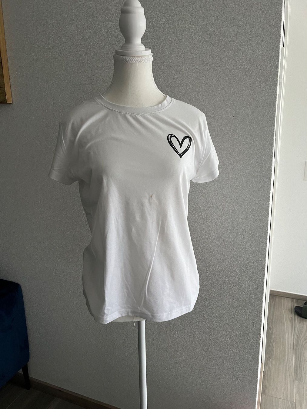 T-shirt: T Shirt Grösse M – Usato da Niederhelfenschwil venduto da tab_xlc7