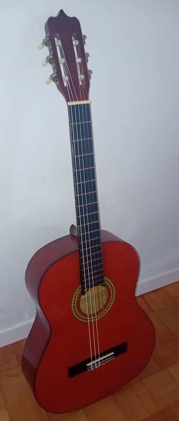 Musikinstrumente: Classical Spanish Nylon string Guitar Good USED Condition – Gebraucht aus Bern von This_that_other_all 2