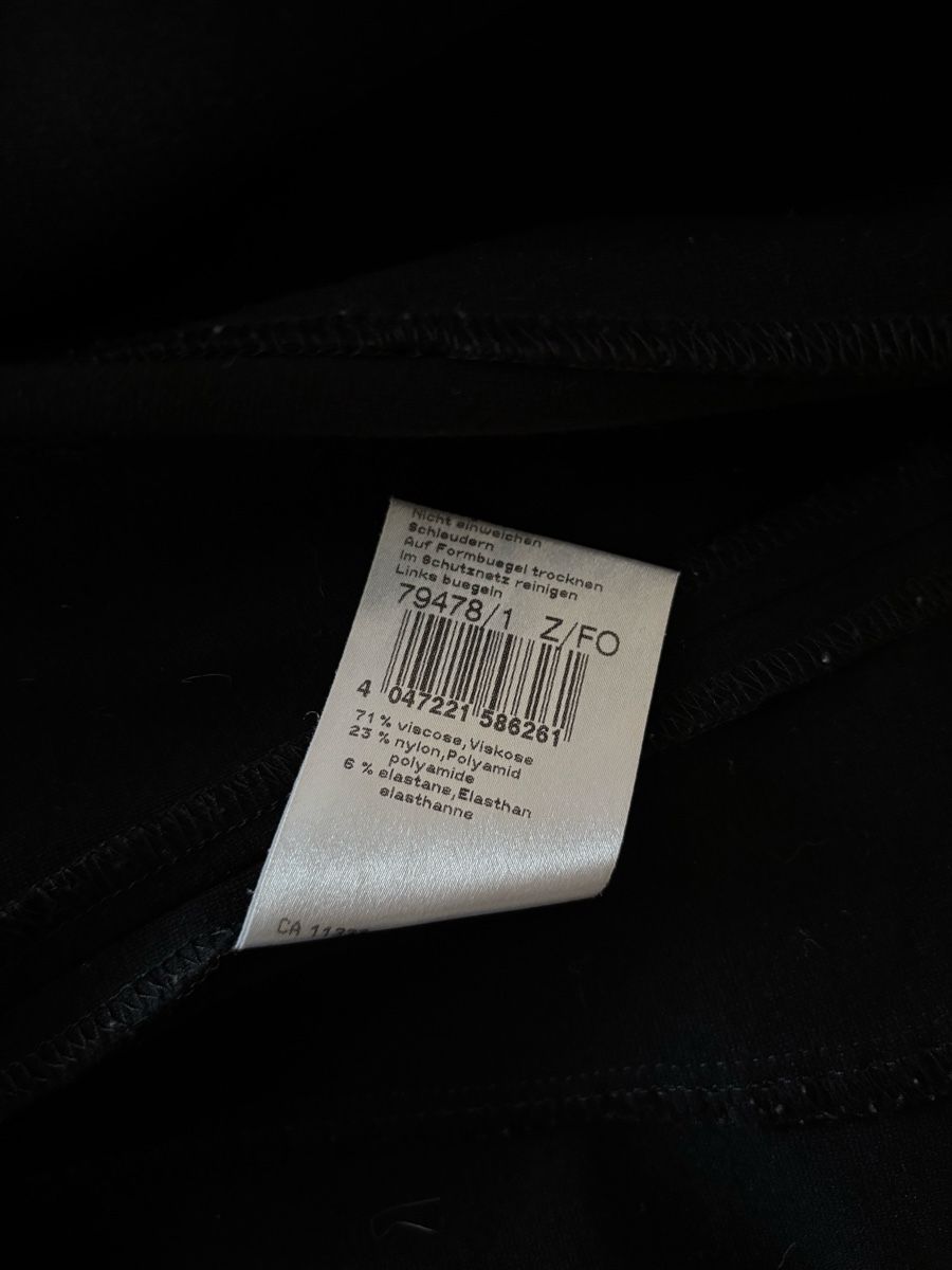 Marc Cain Jacken: Schwarzer Damenblazer von Marc Cain - Grösse 2 / 36 – Gebraucht aus Wetzikon ZH von ger_yvd6 5