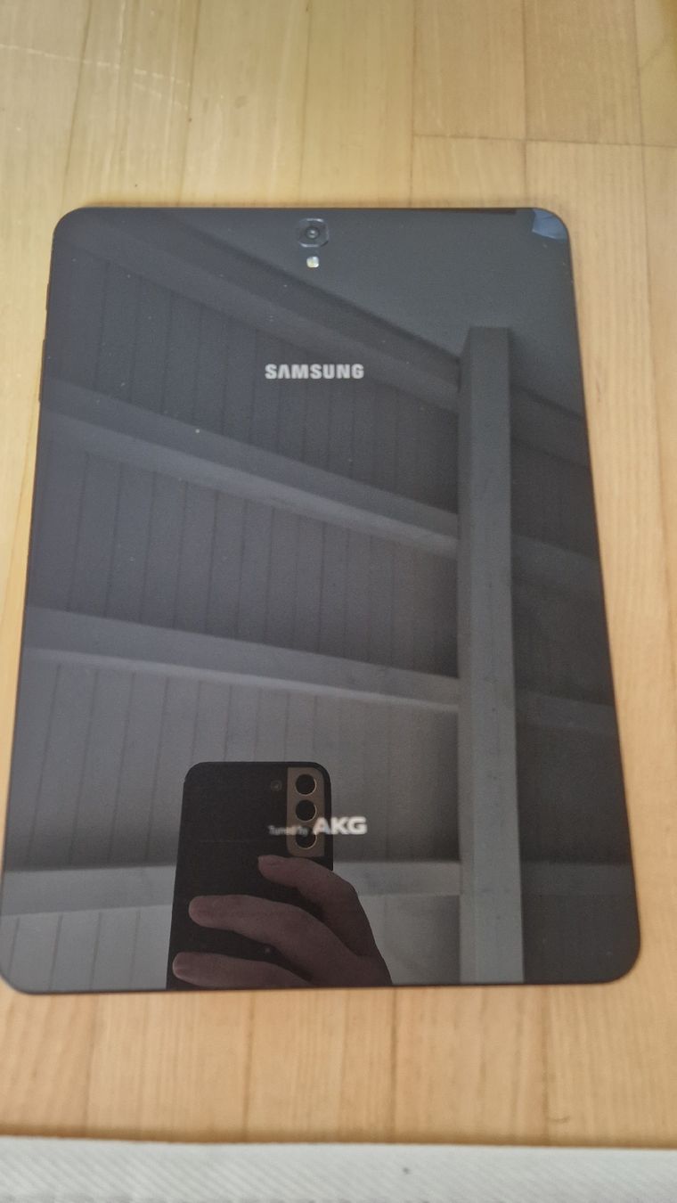 Samsung Tablet PC: Samsung Galaxy Tab S3 – Usato da Steinhausen venduto da Epifania91 1
