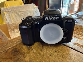 Kamera Nikon F-601 Body aus Sammlungsauflösung