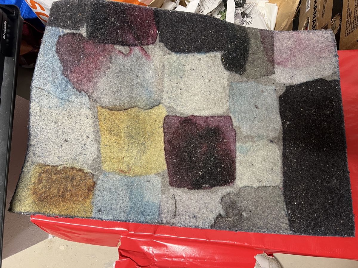 Tappeti: Set aus 2 Teppichen,  gemustert&dunkelblau, IKEA ca. 60x90cm – Usato da Herzogenbuchsee venduto da jenny.24.01