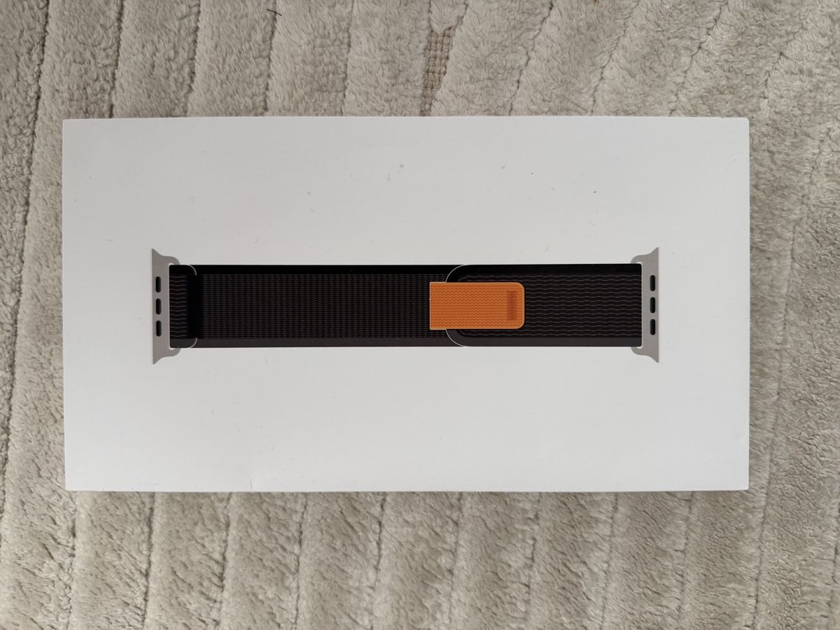 Apple Smartwatch: Apple Watch Ultra Titanium Case Black/Gray Tra – Nuovo (secondo la descrizione) da Siebnen venduto da ascales 1