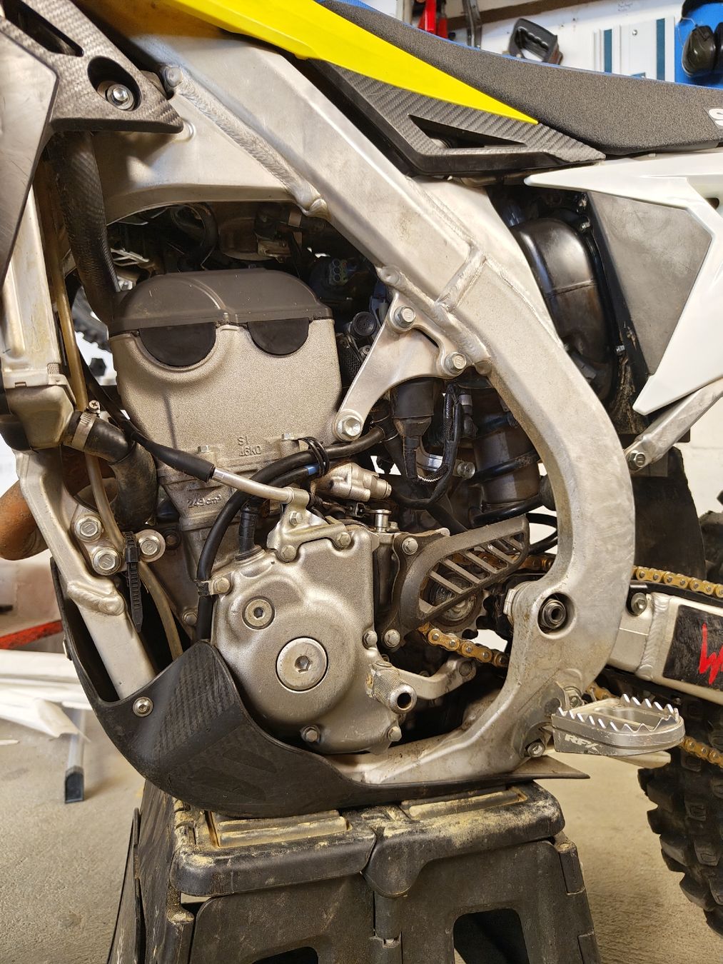 Suzuki Enduro: Suzuki RMZ 250 Motocross – Usato da Möriken AG venduto da Ally 2