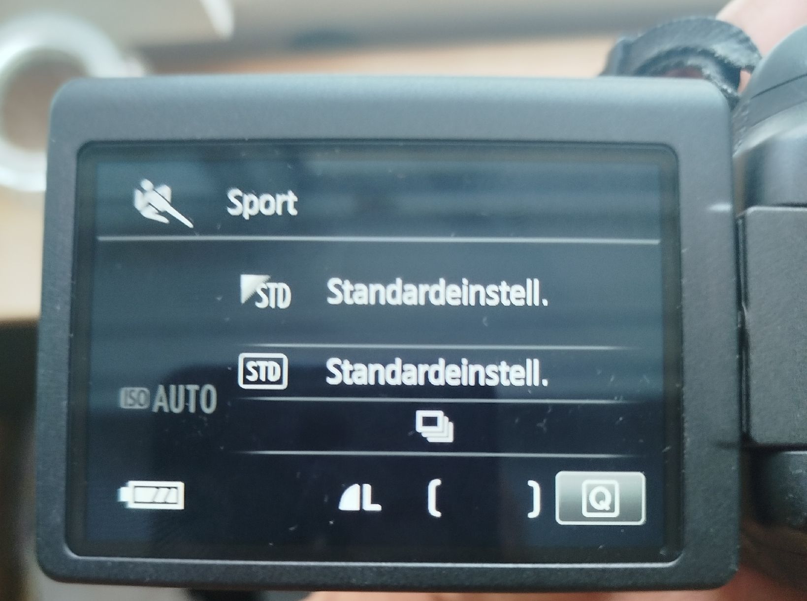 Canon Kamera: Canon EOS 700D Kit mit EF 35-135mm Objektiv – Gebraucht aus Rüti ZH von Groundunda 6