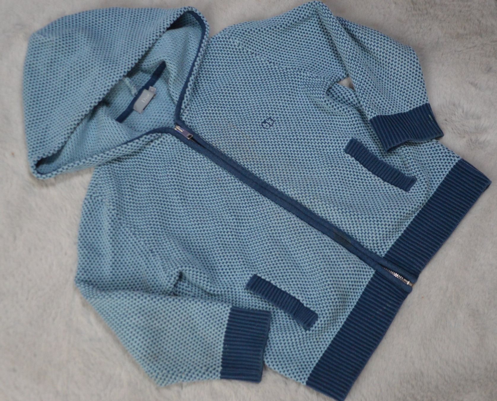 Dior Maglioni & Felpe: Christian Dior Kapuzenpullover / Sweatshirt à capuche .6 – Usato da Collonges venduto da Auganien 2