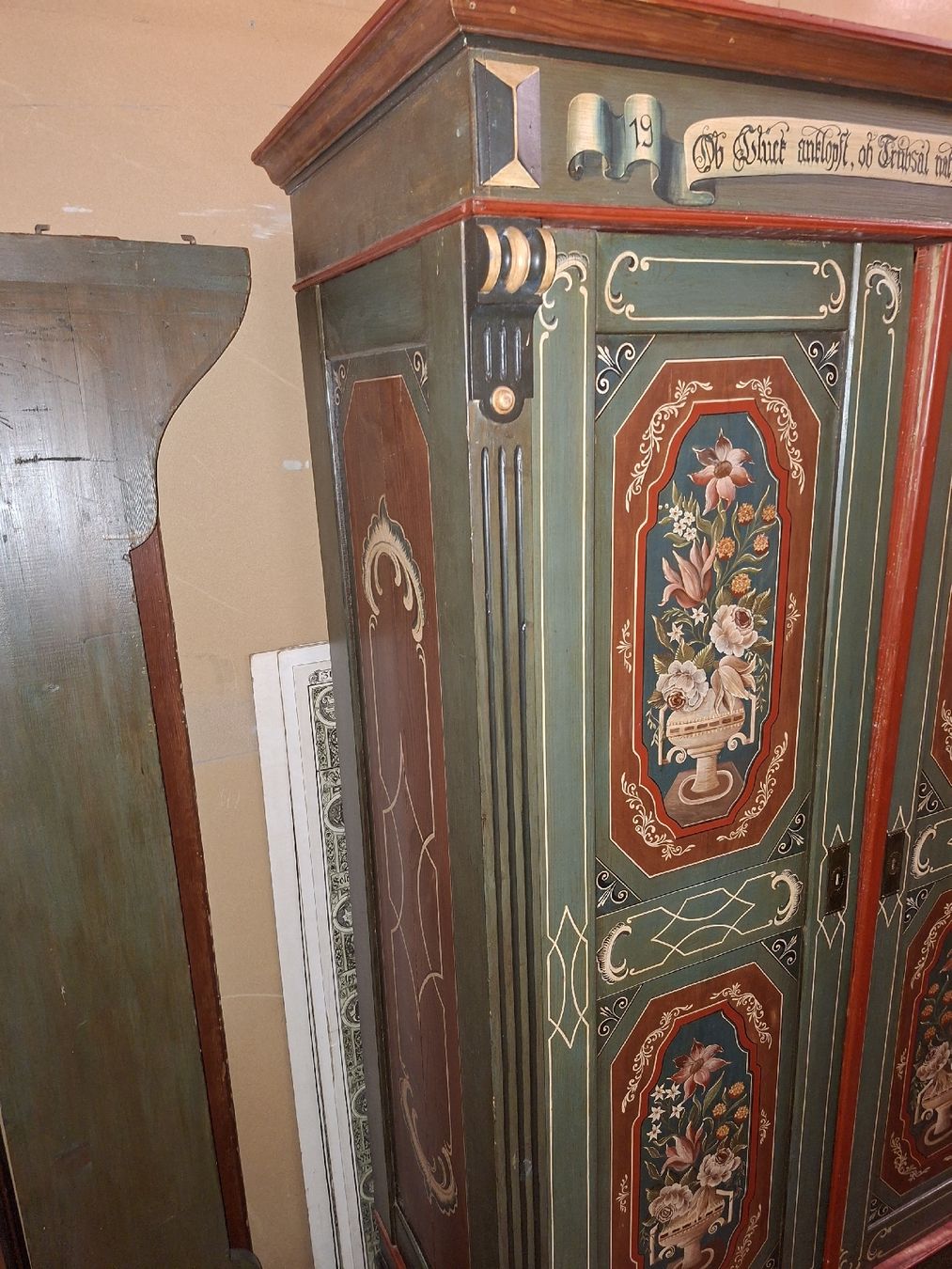 Schränke: Bemalter Bauernschrank, antik, 19.Jh., – Gebraucht aus Grossdietwil von hufi10 4