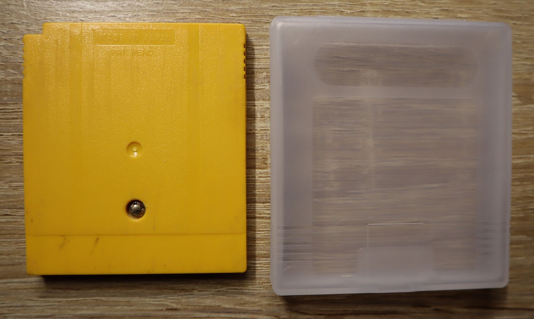 Nintendo Giochi: PoKéMoN gelb -- Nintendo GAME BOY -- Mit Böxli – Usato da Ochlenberg venduto da on3x 2