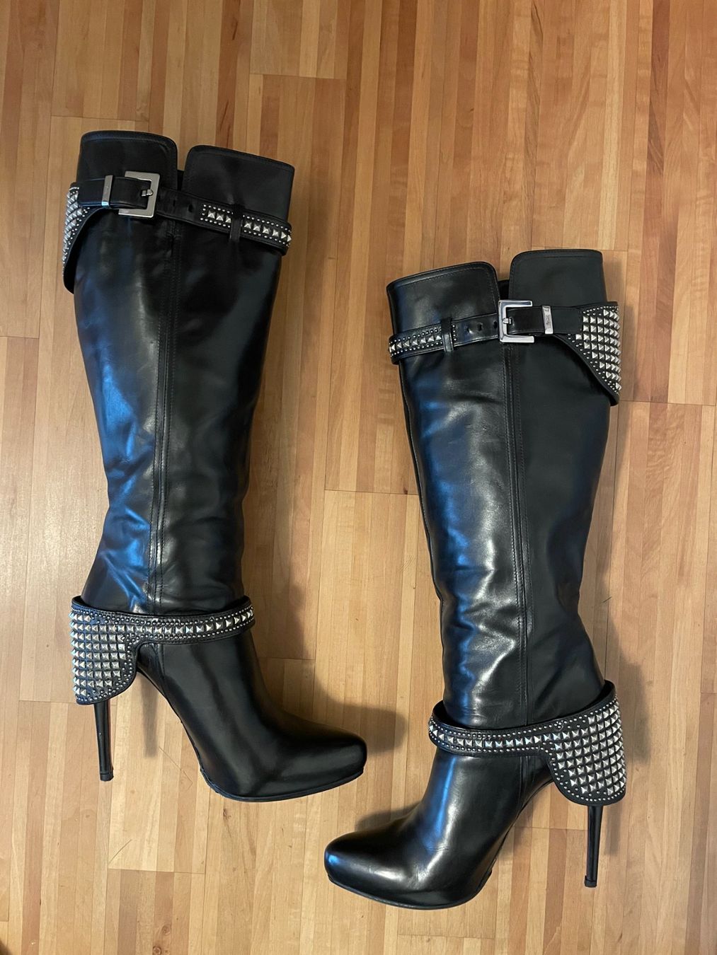 Damenschuhe: Vintage Cesare Paciotti heeled Boots – Gebraucht aus Zürich von nao_6f5t
