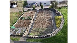Gartenweg aus Betonelemente 100x75x12cm