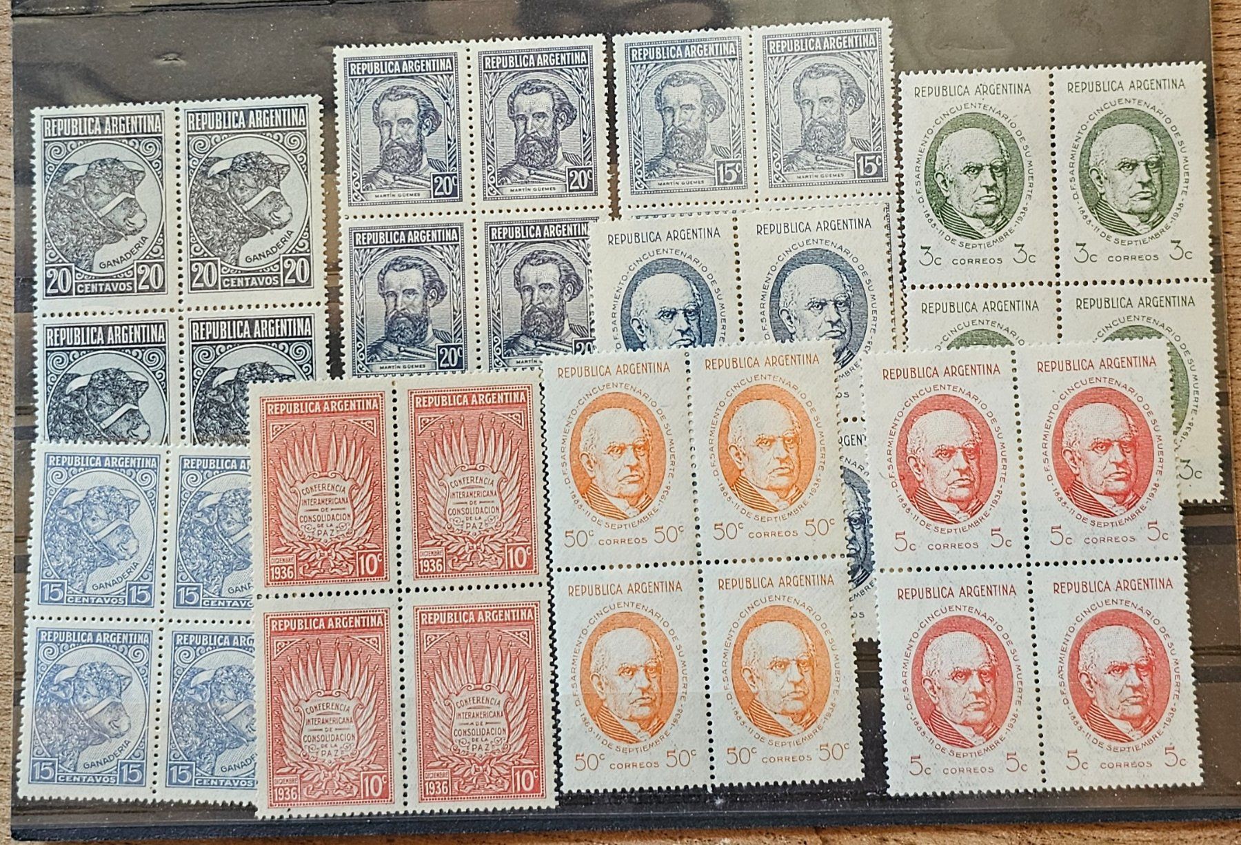 Tous les timbres: ARGENTINIEN - 4er-Bl. ** – Neuf (Voir description) à Les Valettes par Nuba1