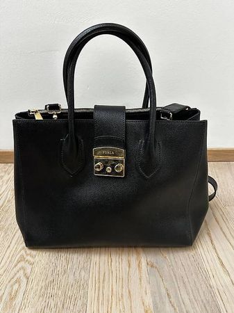 Furla Handtasche Metropolis L schwarz 