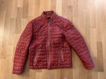 Lederjacke rot