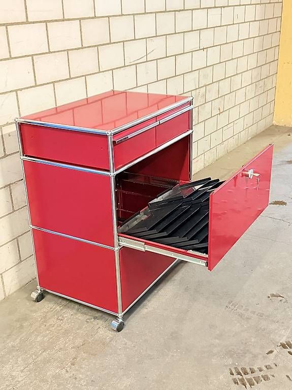 USM Kommoden: USM Haller Sideboard Rot – Gebraucht aus Dietikon von Kumar_Occasionen 7