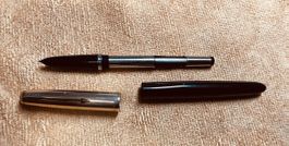 Parker 51 Füllfederhalter – Vintage, Gold (12k) & Black, USA