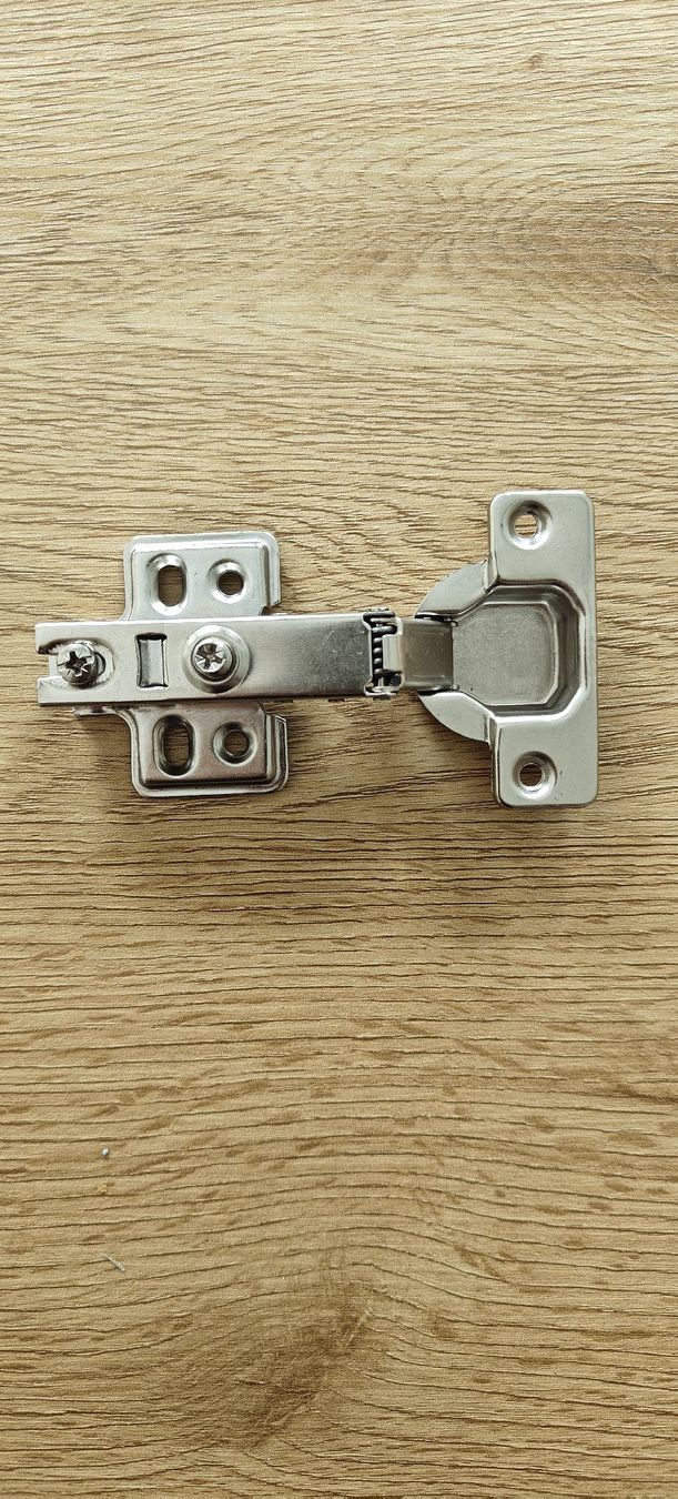 Eisenwaren: Softclose Möbelscharniere / Topfscharniere – Neu (gemäss Beschreibung) aus Bern von davehae