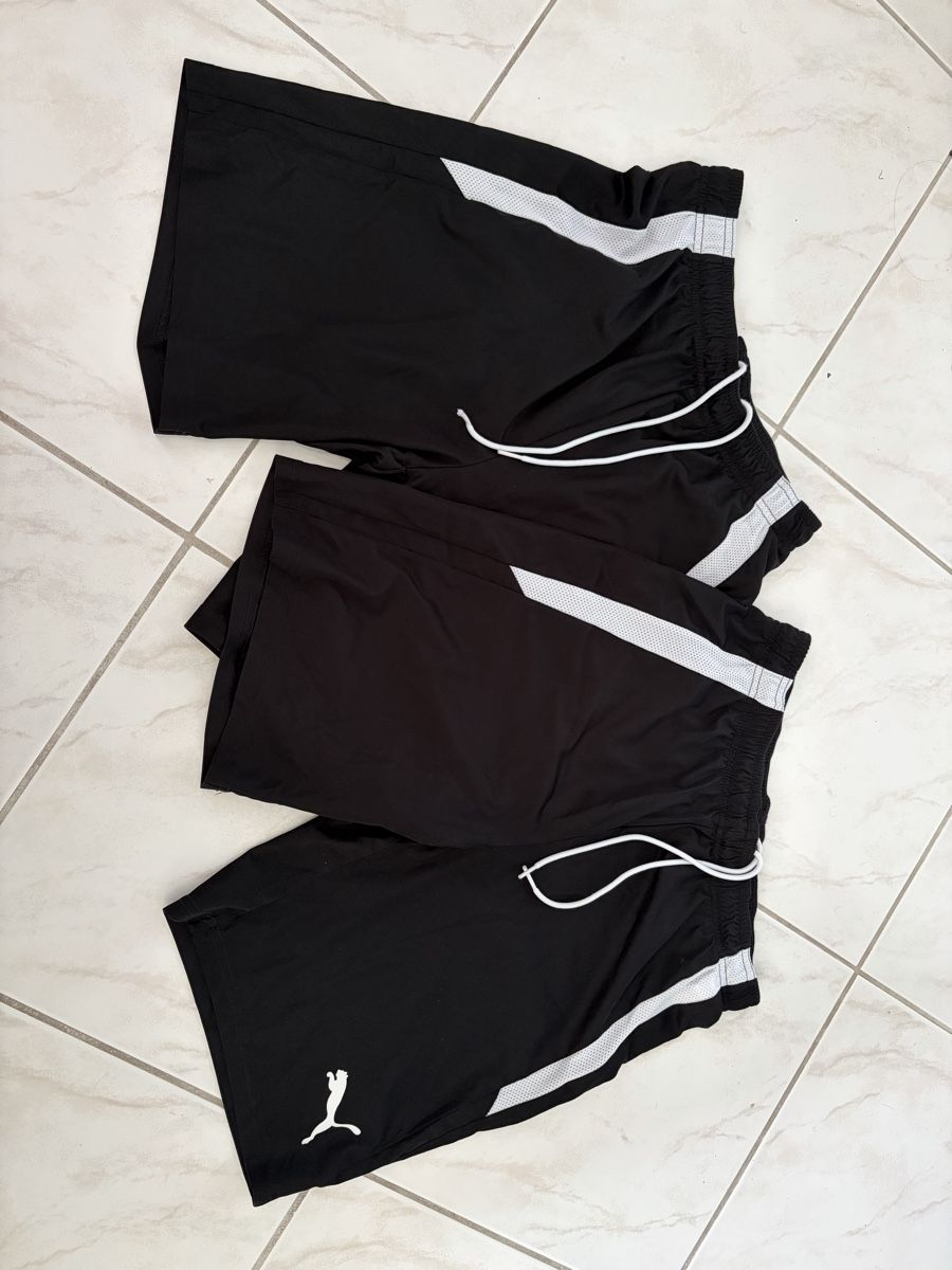 Puma Pantaloni: Sporthosen 2x Puma – Usato da St. Gallenkappel venduto da fla_5lm9