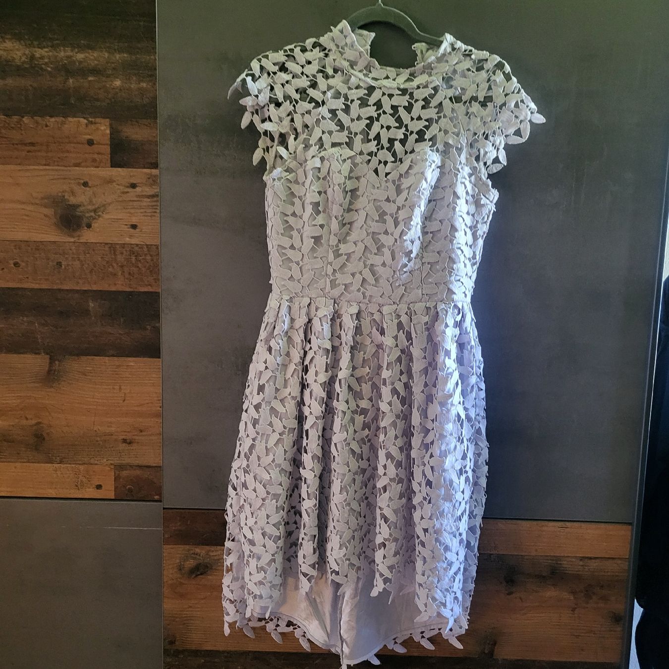 Robes: Kleid hellblau mit Spitzenmuster Grösse S  – D'occasion à Bennau par kay_hnr5 1