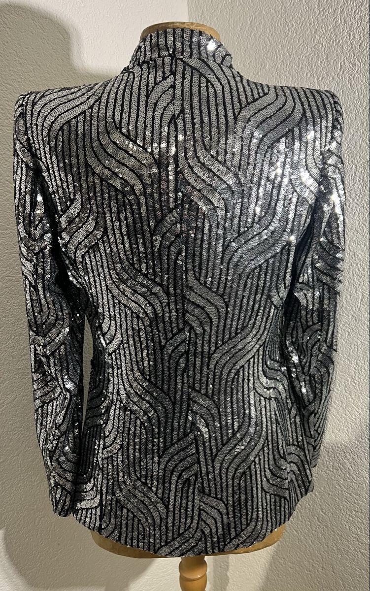 Zara Jacken: Veste pailletée Zara, taille M – Gebraucht aus St-Pierre-Clages von ste_xk6p 1